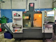 HAAS VF-2 вертикальный обрабатывающий центр б/у